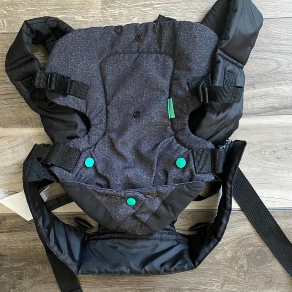 Infantino baby carrier